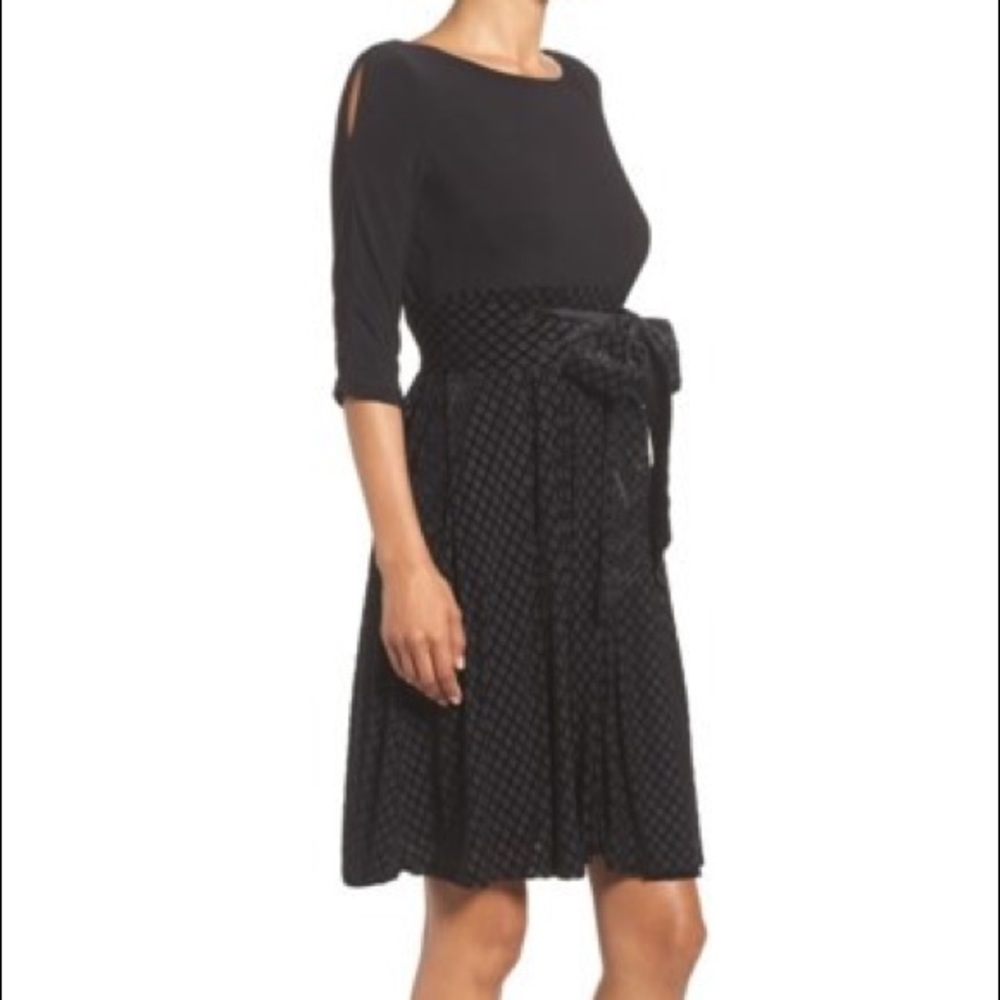 NEW Adrianna Papell Cold Shoulder Fit and Flare